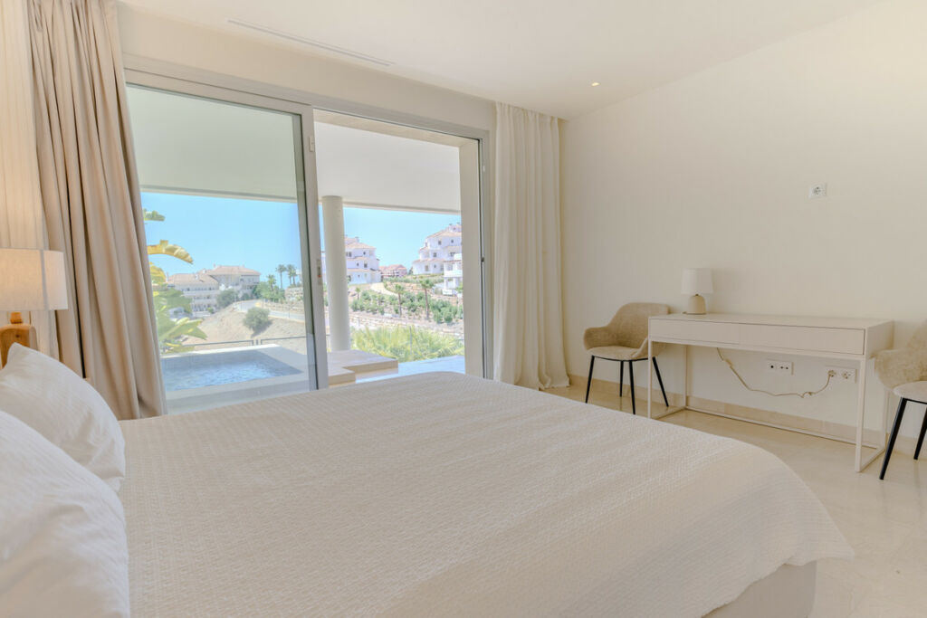 Duplex Nueva Andalucía Málaga - image 16