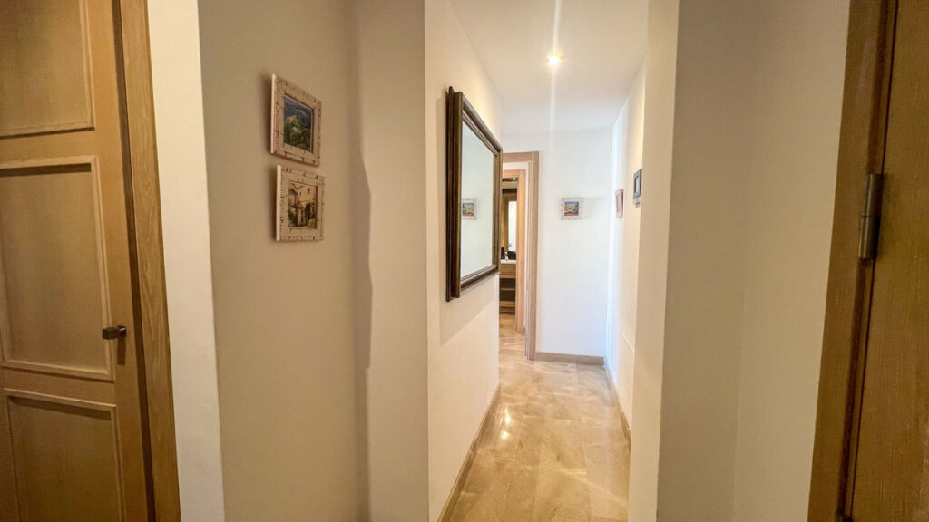 Middle Floor Apartment La Duquesa Málaga - image 16