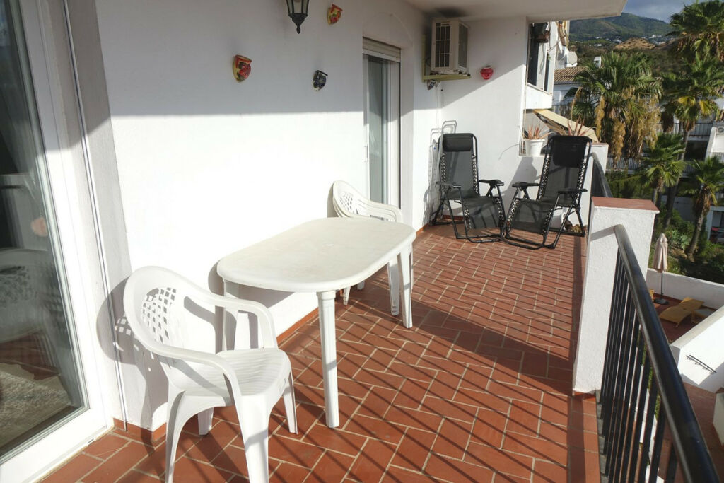 Middle Floor Apartment Mijas Málaga - image 2