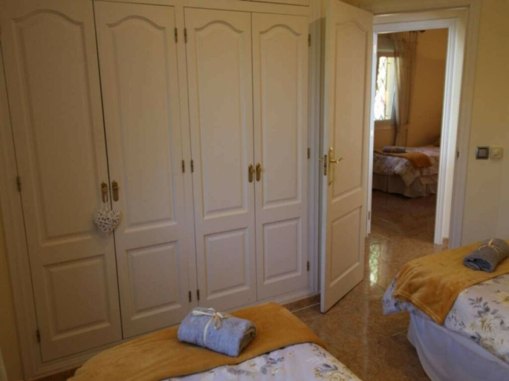 Detached Villa Moraira Alicante - image 17