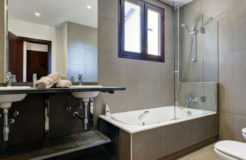 Semi-Detached House Estepona Málaga - image 16