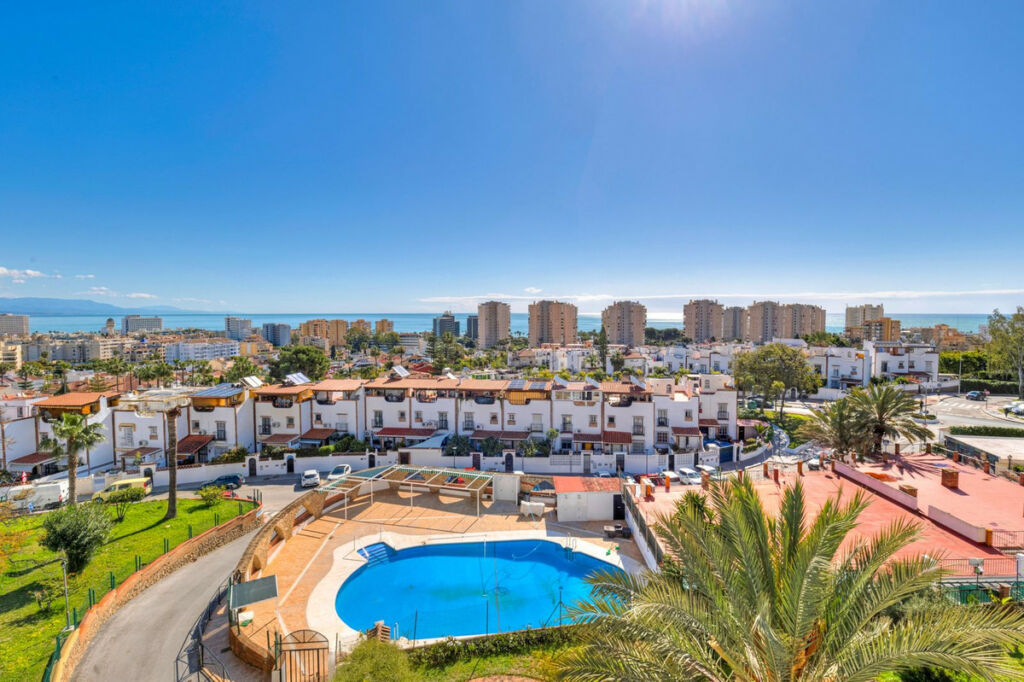 Middle Floor Apartment Torremolinos Málaga - image 17