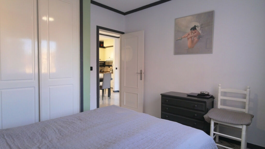 Middle Floor Apartment Torrevieja Alicante - image 17