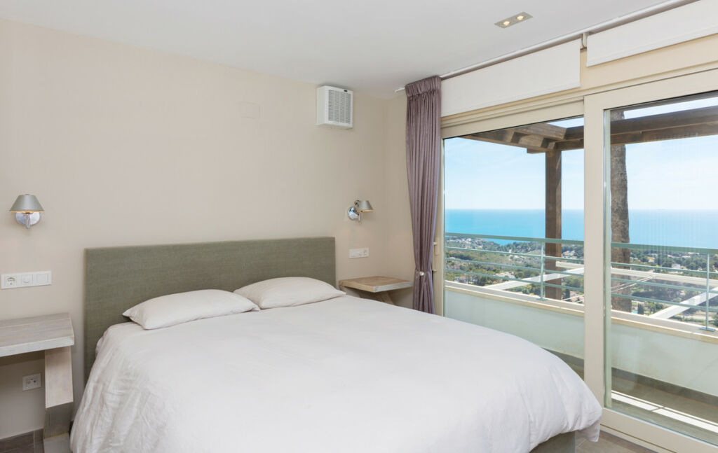 Detached Villa La Fustera Alicante - image 17