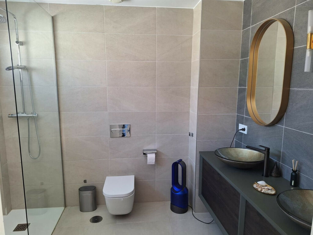 Detached Villa La Duquesa Málaga - image 17