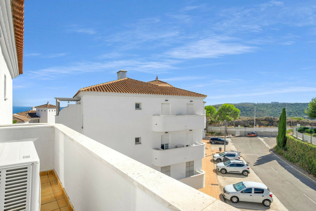 Penthouse Manilva Málaga - image 17