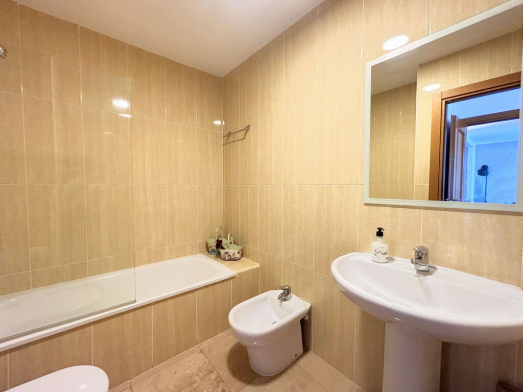 Ground Floor Apartment La Duquesa Málaga - image 17