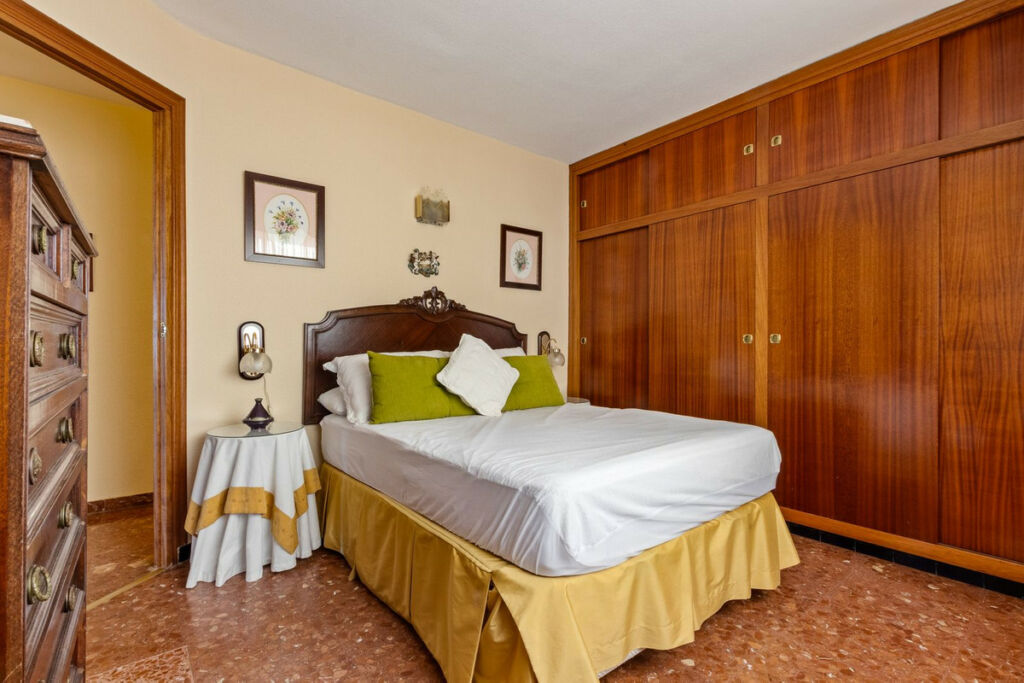 Middle Floor Apartment Los Boliches Málaga - image 18