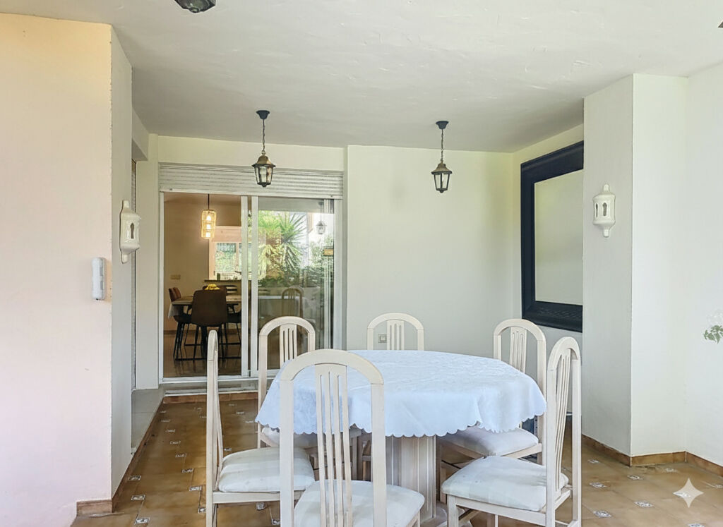 Semi-Detached House Guadalmina Alta Málaga - image 17