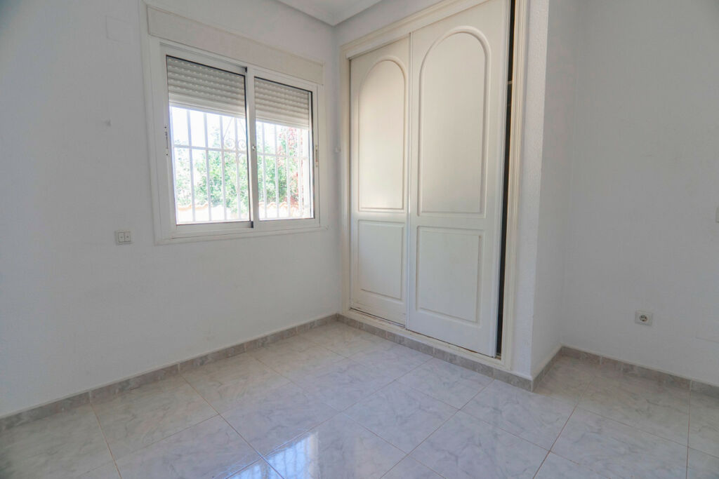 Detached Villa Rojales Alicante - image 17