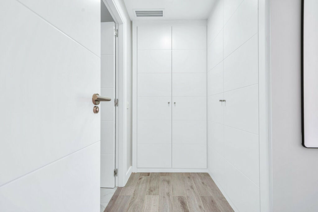 Middle Floor Apartment El Chaparral Málaga - image 17