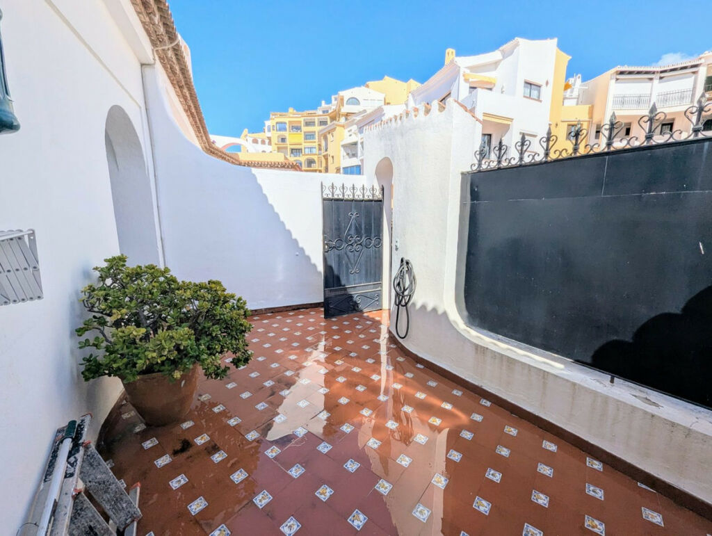 Middle Floor Apartment Puerto de Cabopino Málaga - image 17
