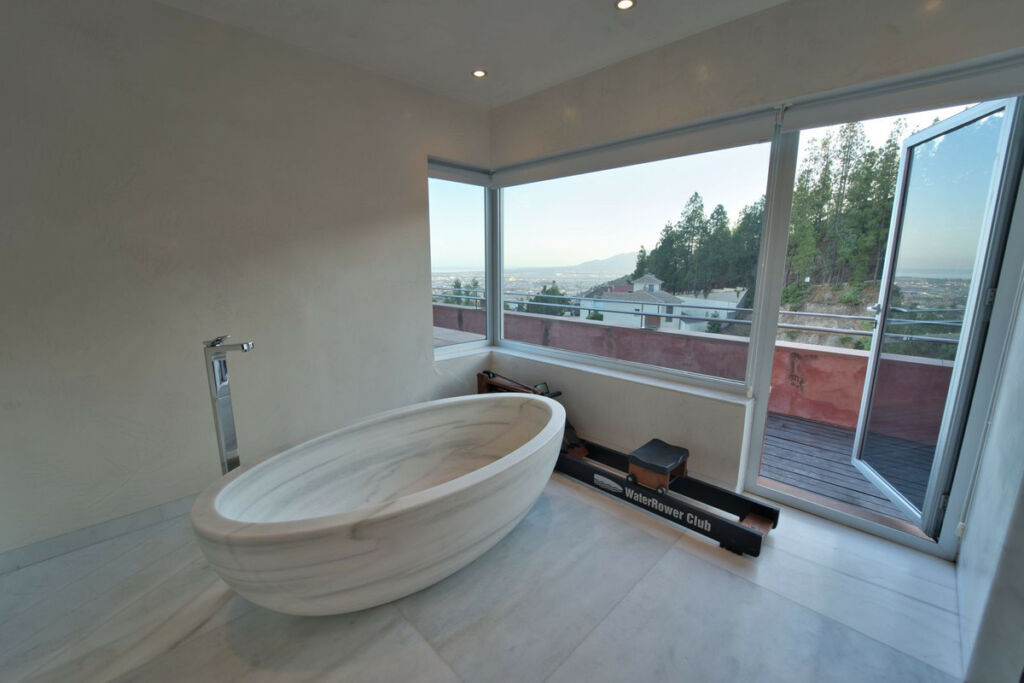 Detached Villa Puerto de la Torre Málaga - image 17