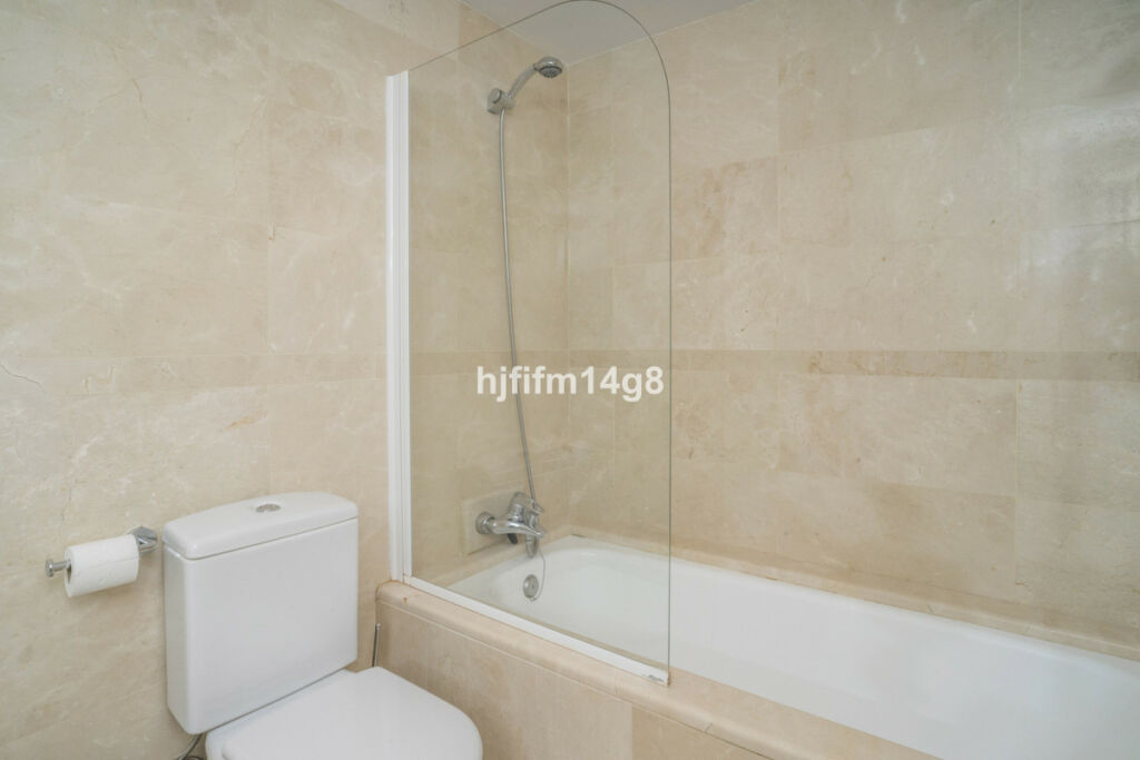 Penthouse Duplex Nueva Andalucía Málaga - image 17