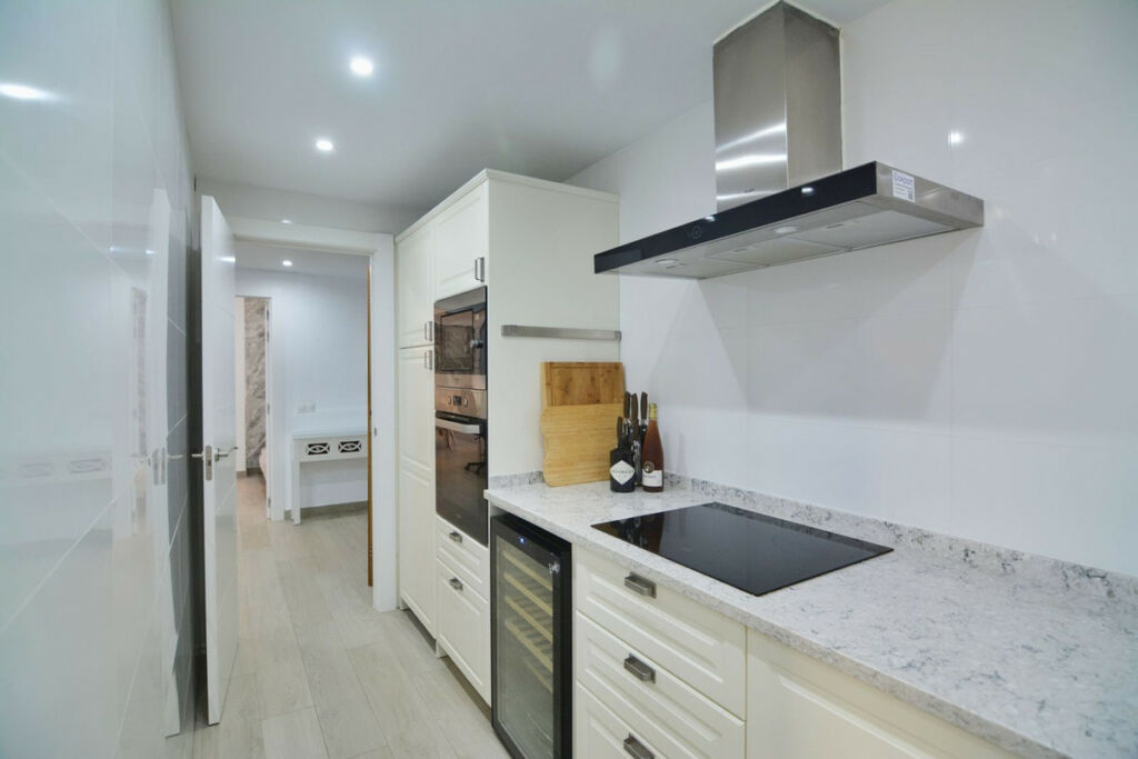 Penthouse Fuengirola Málaga - image 17