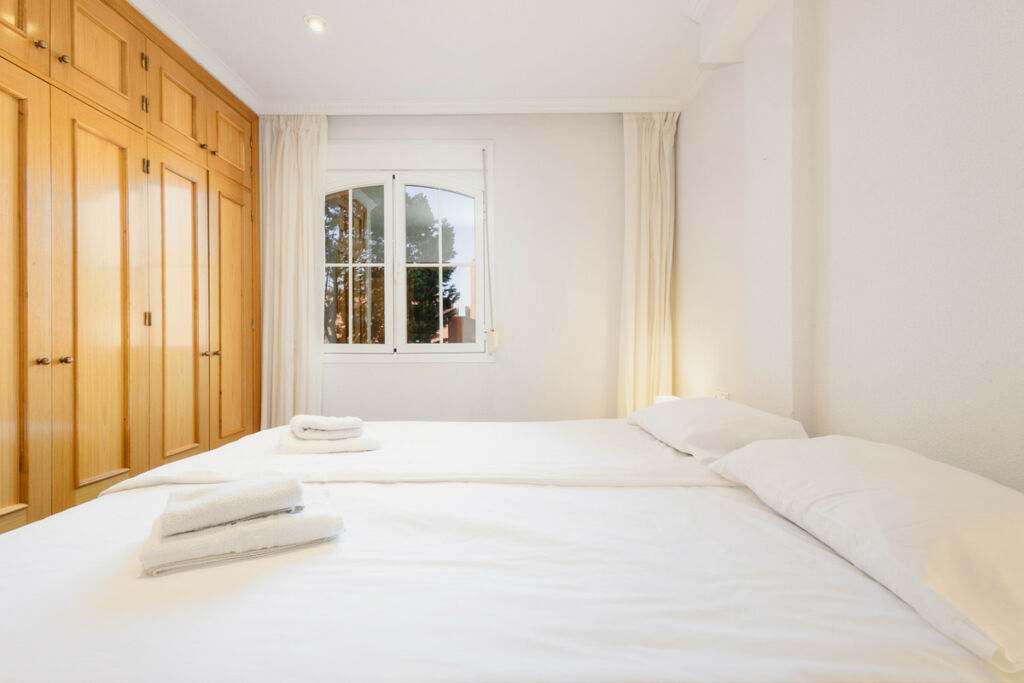 Middle Floor Apartment Costabella Málaga - image 17
