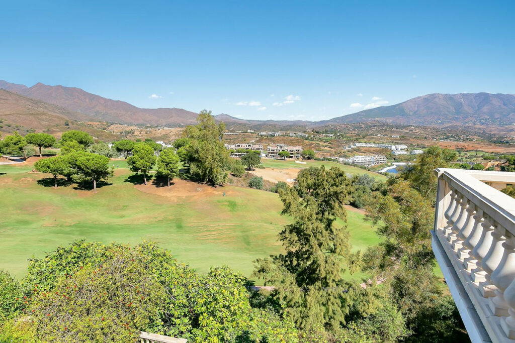 Detached Villa La Cala Golf Málaga - image 17
