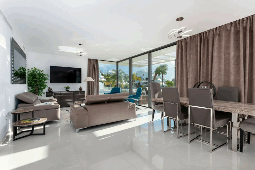 Penthouse Estepona Málaga - image 17
