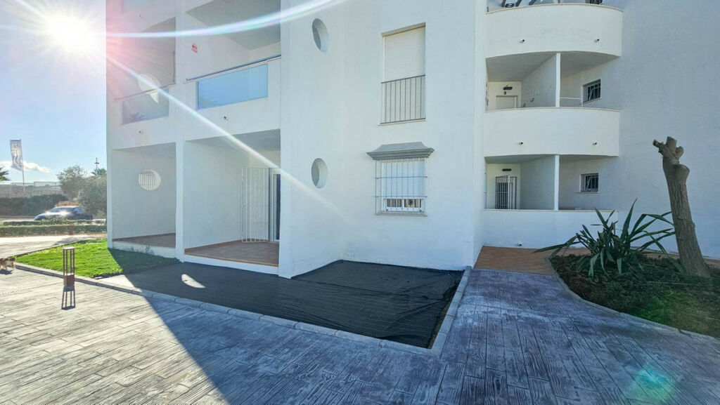 Ground Floor Apartment La Duquesa Málaga - image 17
