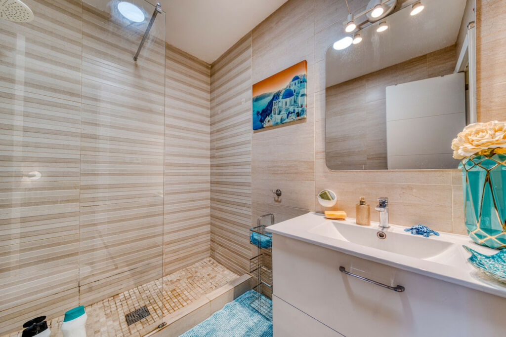 Townhouse Bel Air Málaga - image 17