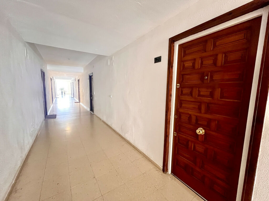 Middle Floor Apartment La Zenia Alicante - image 17