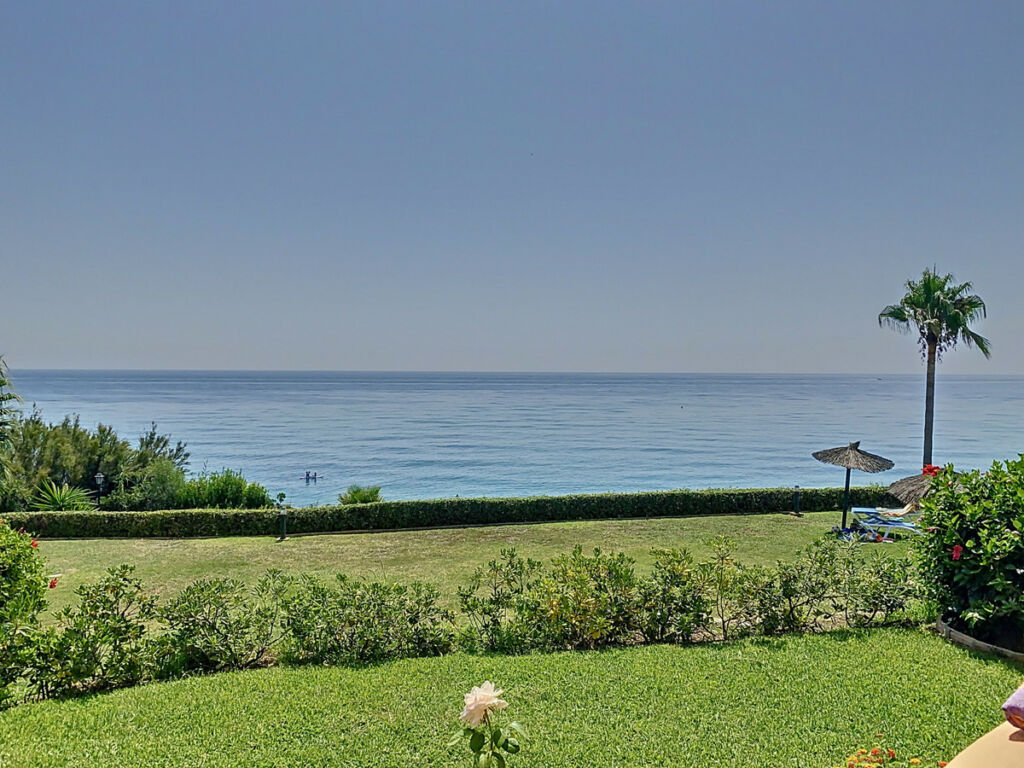 Townhouse Estepona Málaga - image 16