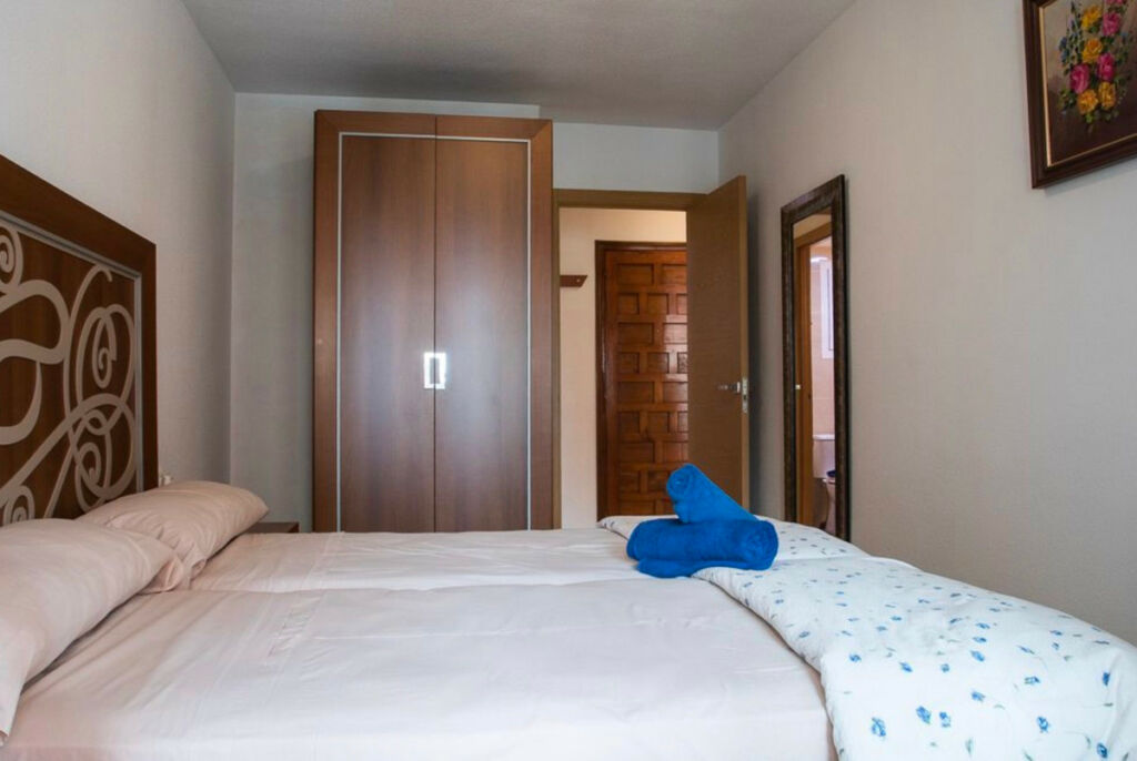 Middle Floor Apartment Benidorm Alicante - image 17