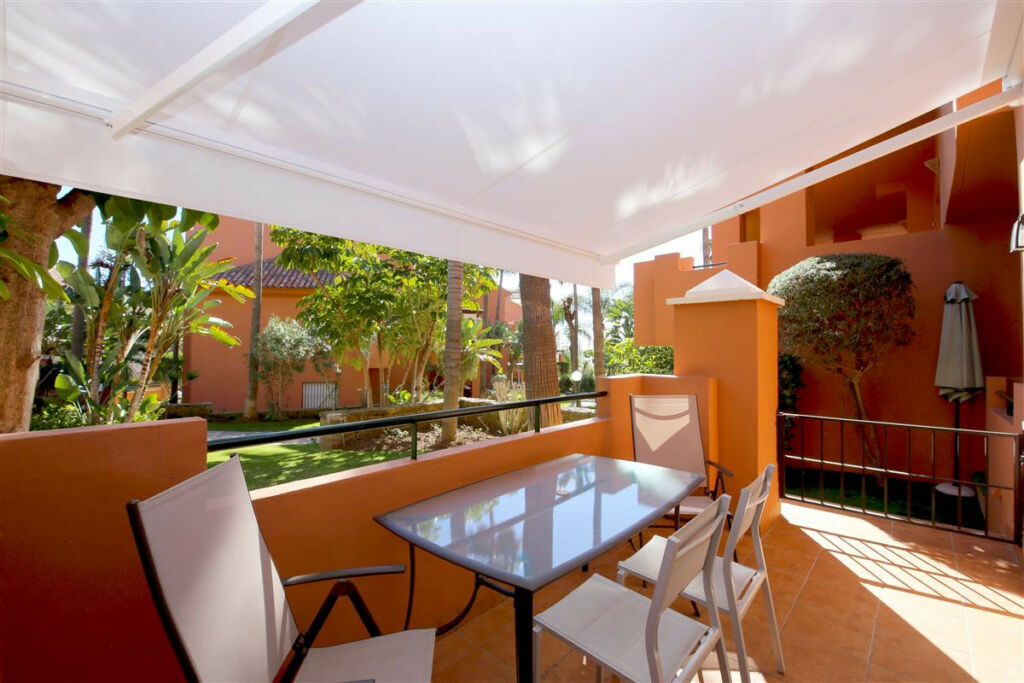 Ground Floor Apartment Estepona Málaga - image 17