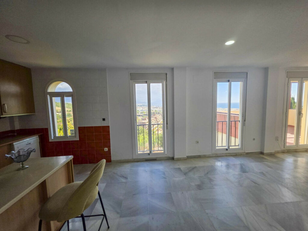 Duplex La Duquesa Málaga - image 17