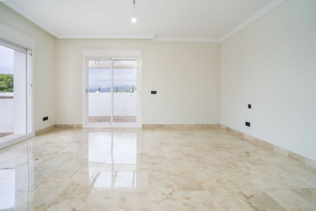 Penthouse Duplex Marbella Málaga - image 17