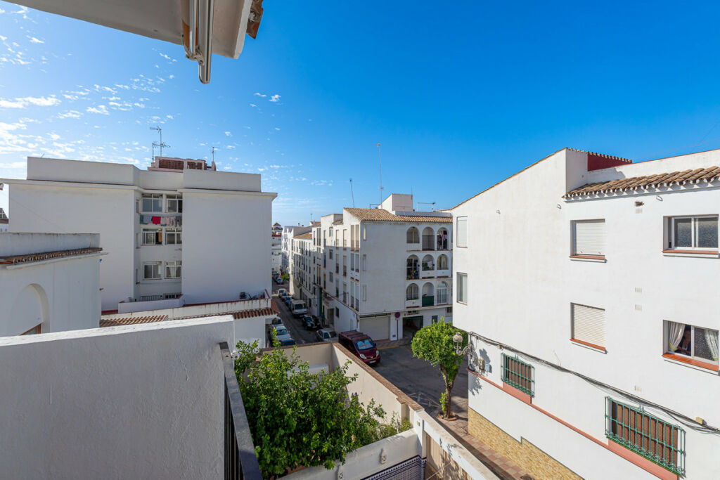 Townhouse Estepona Málaga - image 17