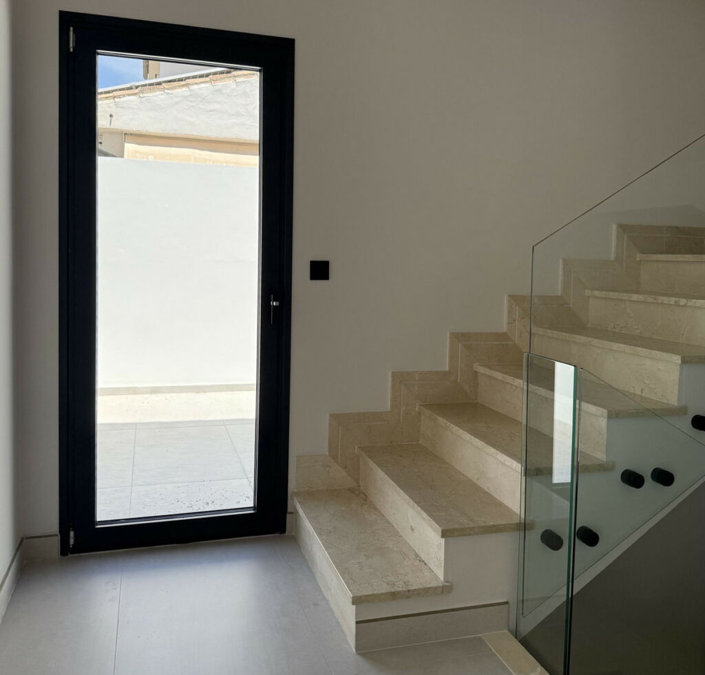 Detached Villa Marbella Málaga - image 17