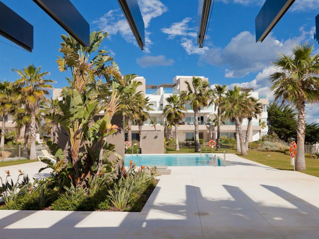 Ground Floor Apartment Estepona Málaga - image 17