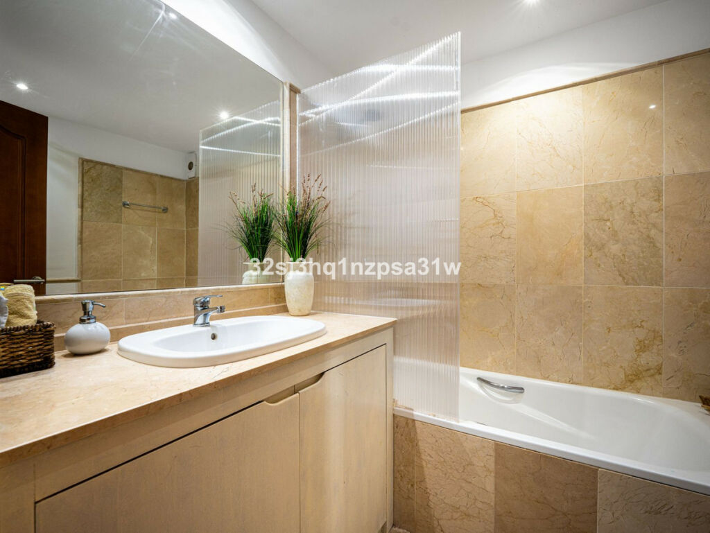 Penthouse Duplex New Golden Mile Málaga - image 17