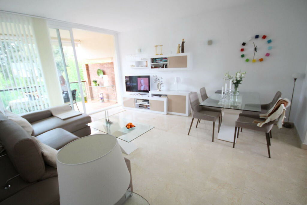 Middle Floor Apartment Riviera del Sol Málaga - image 17