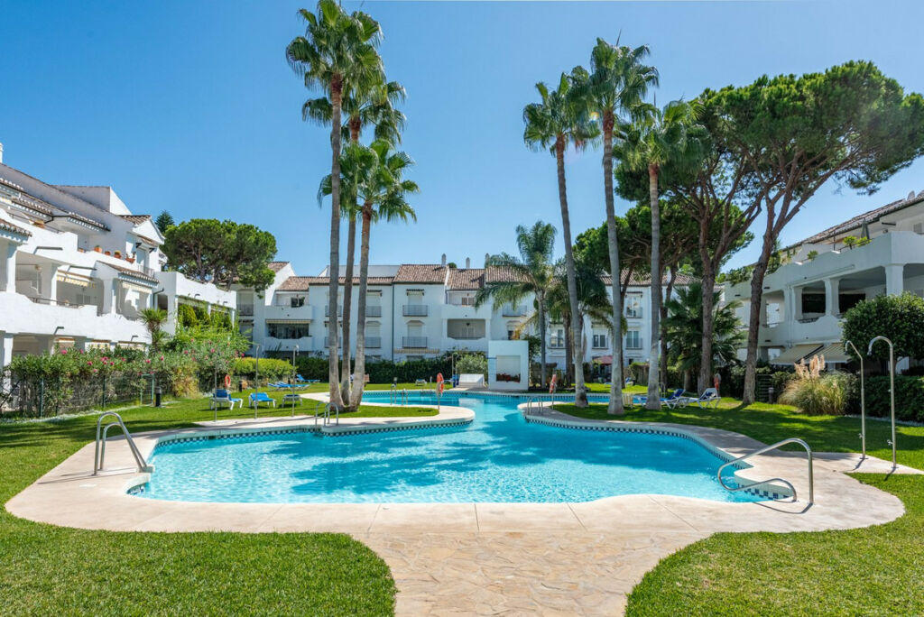 Top Floor Apartment El Presidente Málaga - image 17