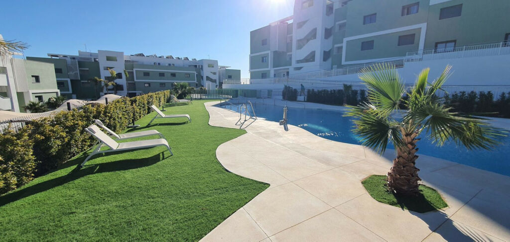 Middle Floor Apartment Calanova Golf Málaga - image 17