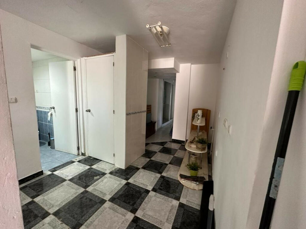 Ground Floor Apartment Calahonda Málaga - image 17
