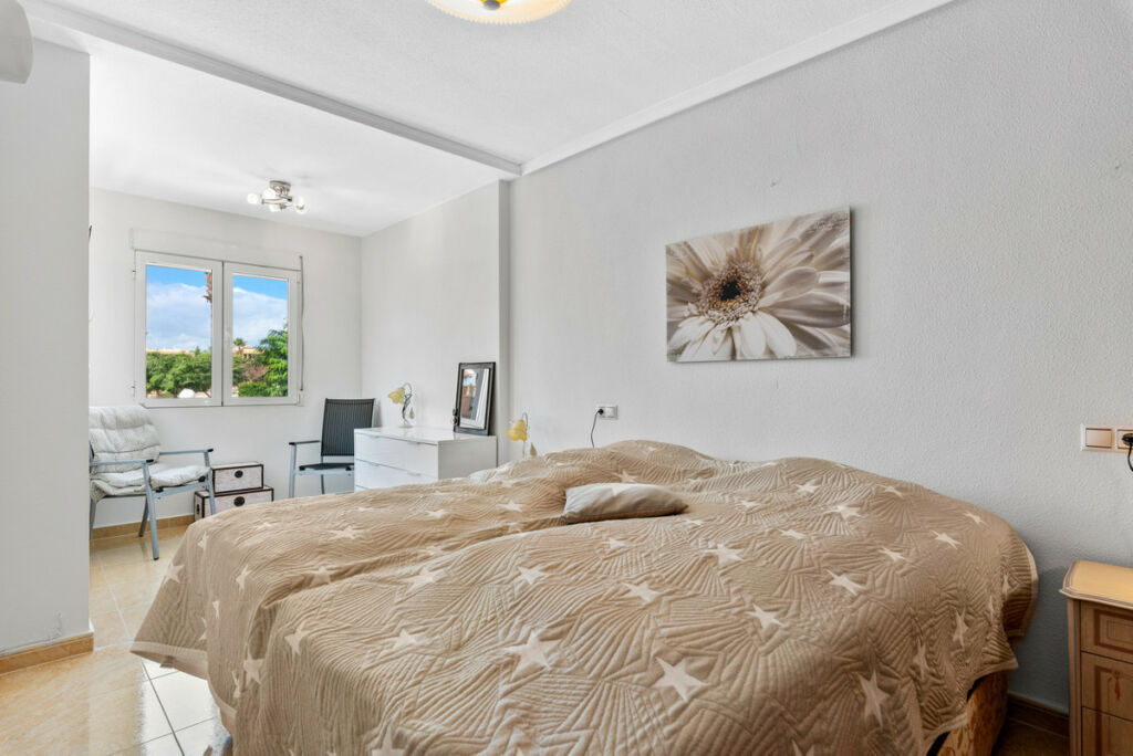 Townhouse Torrevieja Alicante - image 17