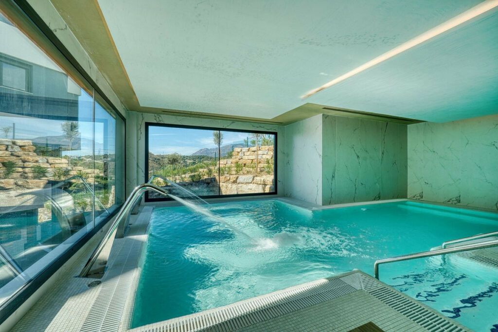 Penthouse Duplex Selwo Málaga - image 17