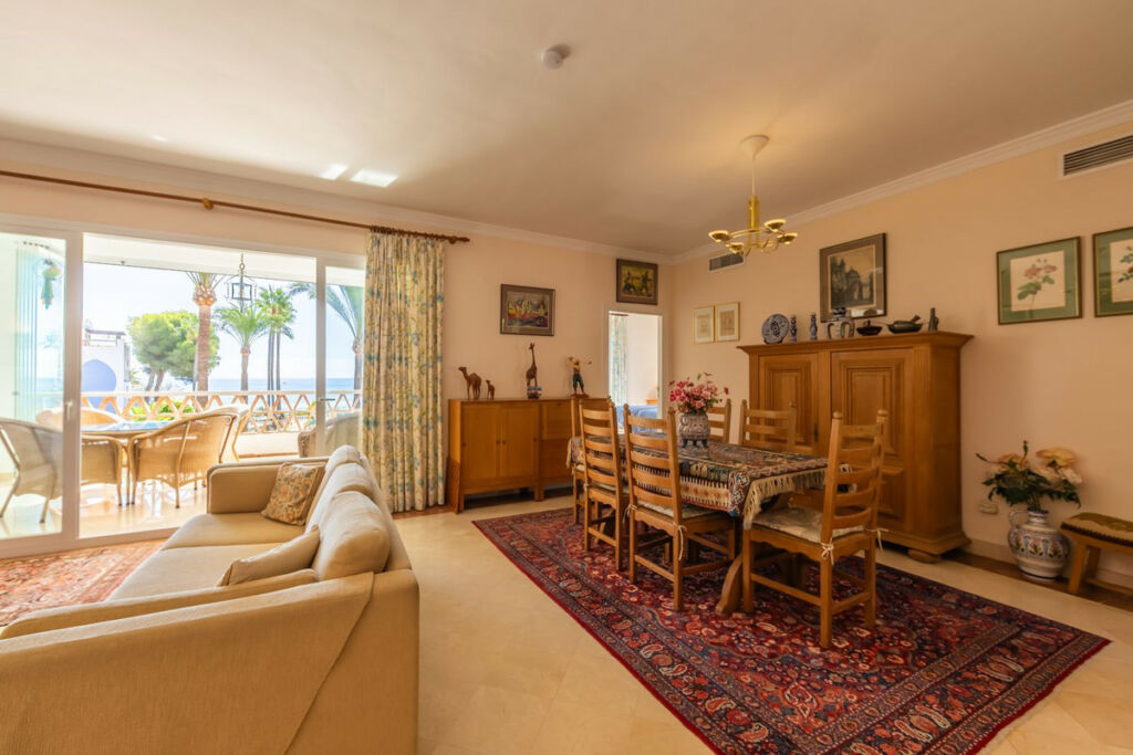 Middle Floor Apartment Casares Playa Málaga - image 17
