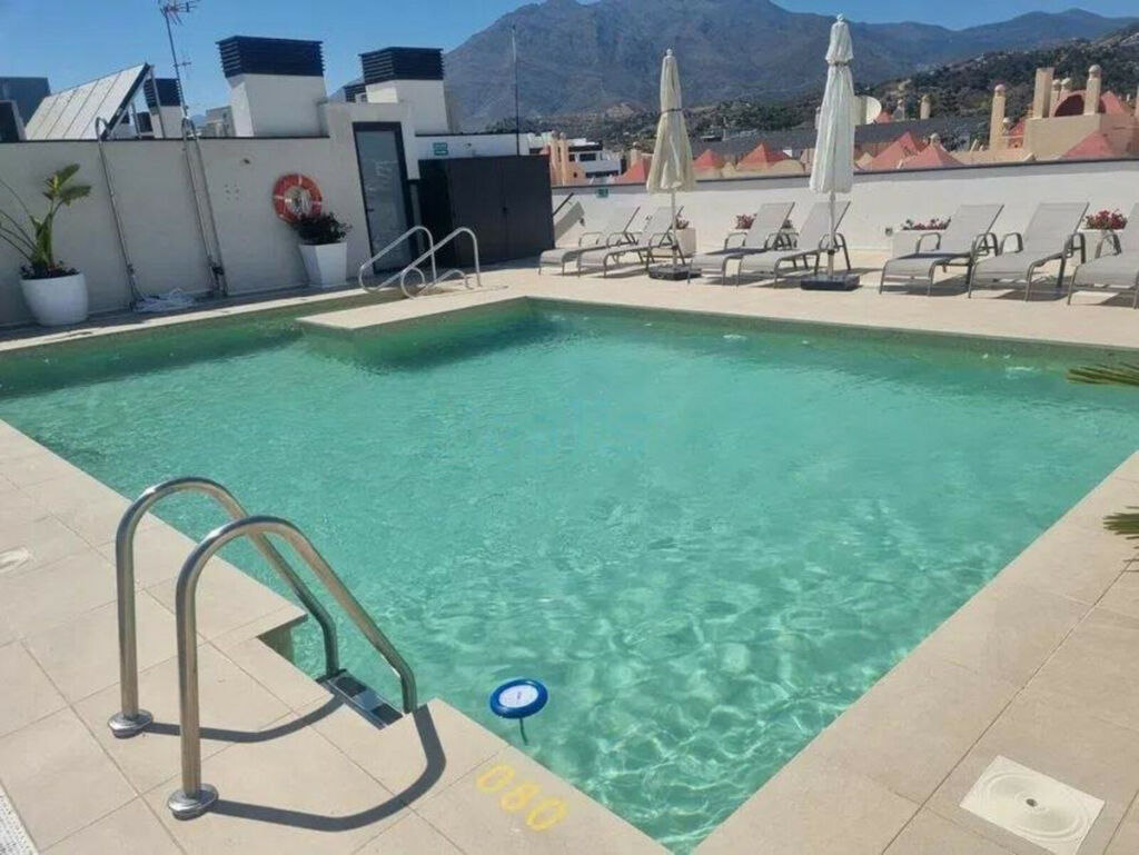 Penthouse Estepona Málaga - image 17