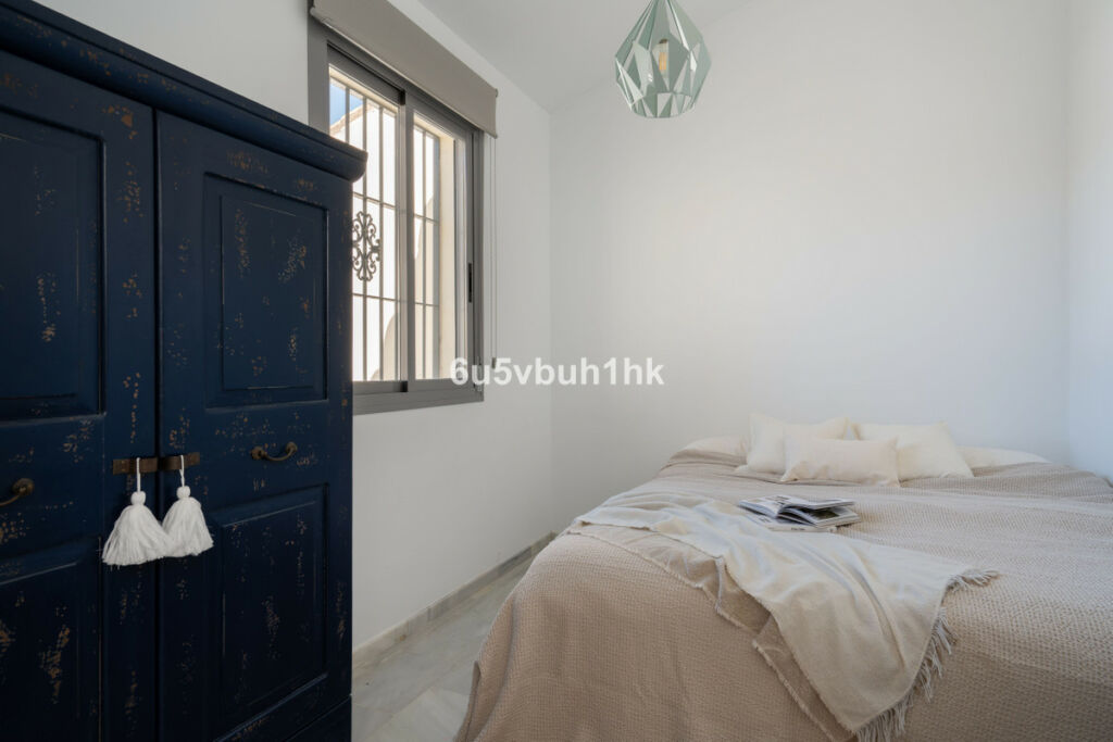Townhouse Fuengirola Málaga - image 17