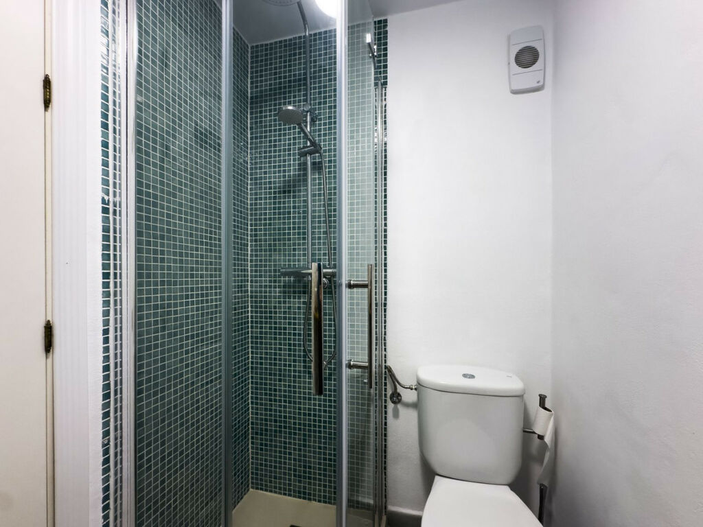 Middle Floor Apartment Manilva Málaga - image 17