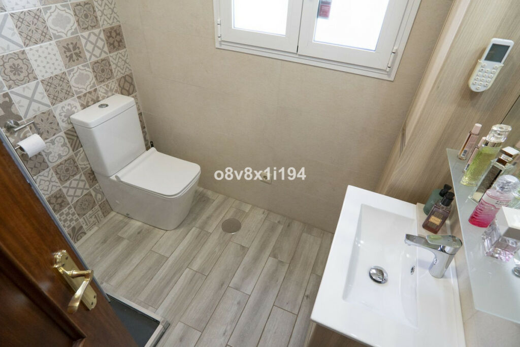 Detached Villa Alhaurín de la Torre Málaga - image 17