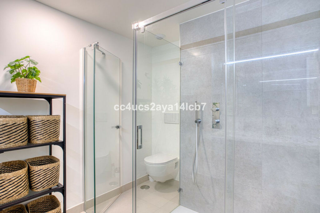 Middle Floor Apartment Calanova Golf Málaga - image 17