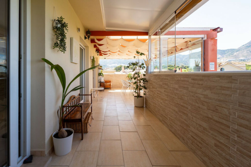 Penthouse Torrequebrada Málaga - image 17