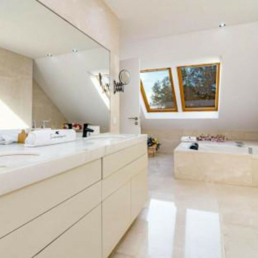 Detached Villa Marbella Málaga - image 18