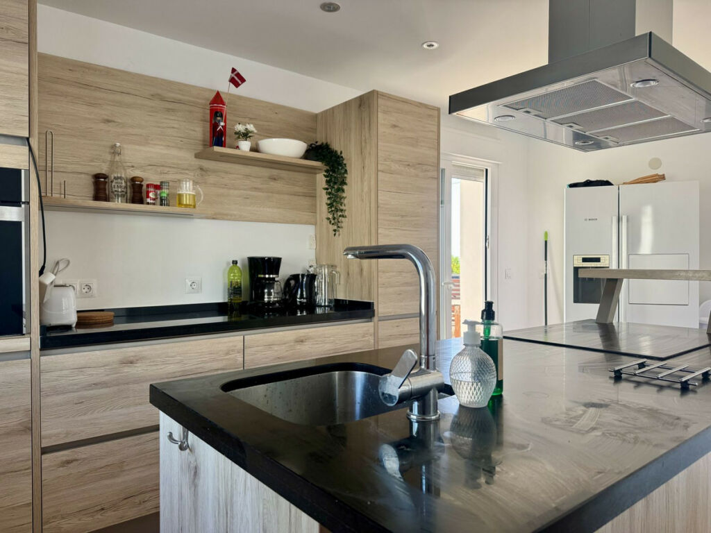 Detached Villa Estepona Málaga - image 18
