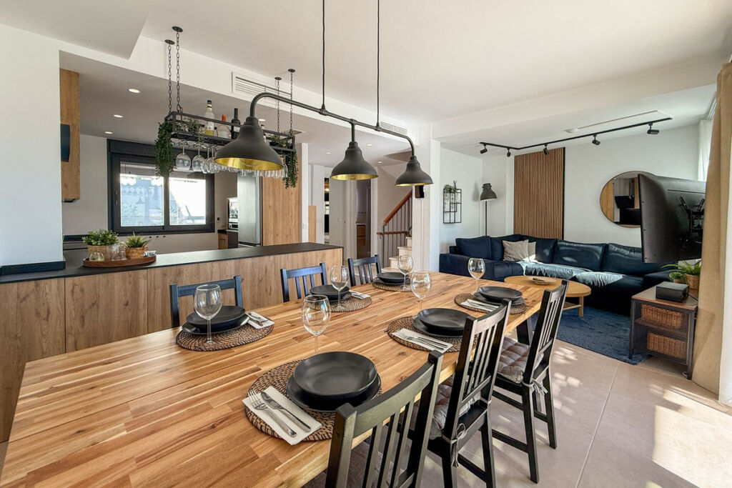 Townhouse El Paraiso Málaga - image 18